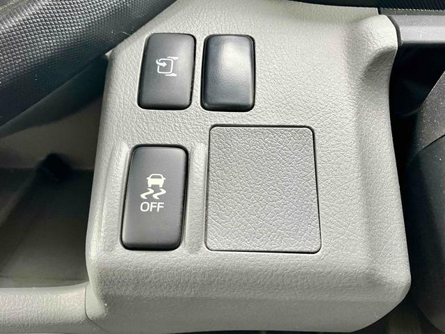 デュトロ 　積載車　最大積載量２８００ｋｇ　６ＭＴ古川ユニック製　Ｎｅｏ５　ウインチ巻上能力２．５ｔｏｎ　ディスチャージヘッドランプ　衝突被害軽減システム　ＥＴＣ　ナビ　ＴＶバックカメラ　電動格納ミラー（42枚目）