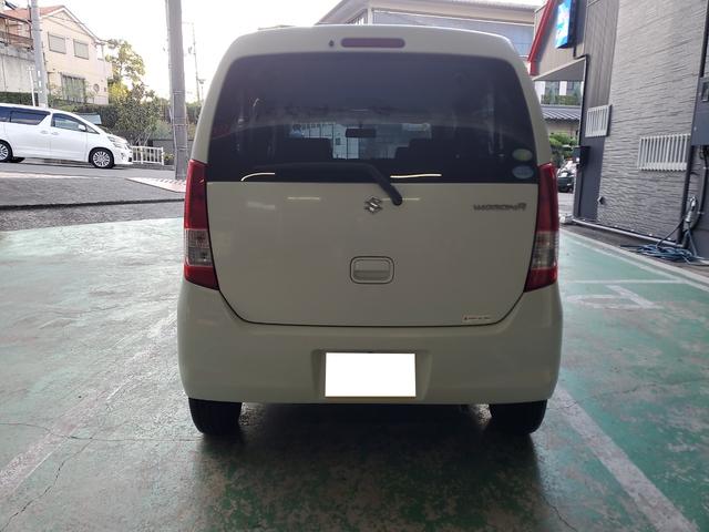 ワゴンR FXアイドリングストップ ワンオーナー ユーザー買取 禁煙車 純正CDオーディオ アイドリングストップ 盗難防止システム 運転席助手席エアバッグ 車検整備付 スペアキー付(6枚目)