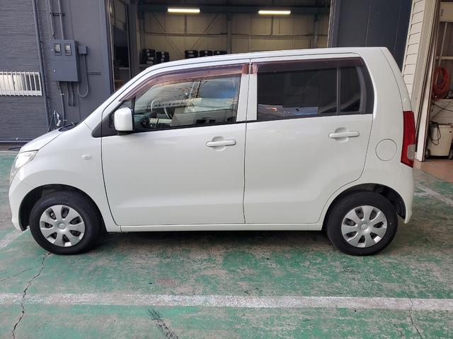 ワゴンR FXアイドリングストップ ワンオーナー ユーザー買取 禁煙車 純正CDオーディオ アイドリングストップ 盗難防止システム 運転席助手席エアバッグ 車検整備付 スペアキー付(8枚目)