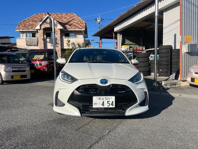 ヤリス ハイブリッドZ 1.5 ハイブリッド Z E-Four 4WD (ホワイトパールクリスタルシャイン) 前後ドライブレコーダー ナビ連動ETC アラウンドビューモニターシートヒーター(3枚目)
