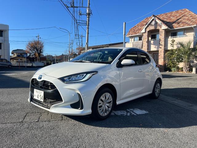 ヤリス ハイブリッドZ 1.5 ハイブリッド Z E-Four 4WD (ホワイトパールクリスタルシャイン) 前後ドライブレコーダー ナビ連動ETC アラウンドビューモニターシートヒーター(4枚目)