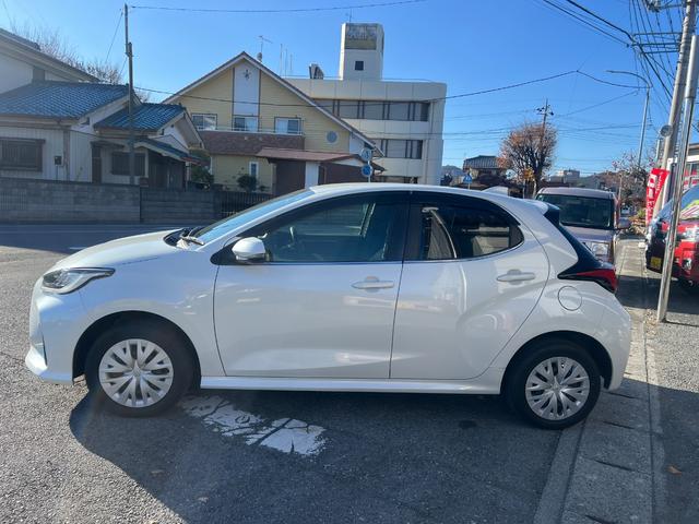 ヤリス ハイブリッドZ 1.5 ハイブリッド Z E-Four 4WD (ホワイトパールクリスタルシャイン) 前後ドライブレコーダー ナビ連動ETC アラウンドビューモニターシートヒーター(5枚目)