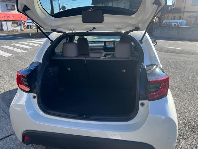 ヤリス ハイブリッドZ 1.5 ハイブリッド Z E-Four 4WD (ホワイトパールクリスタルシャイン) 前後ドライブレコーダー ナビ連動ETC アラウンドビューモニターシートヒーター(15枚目)