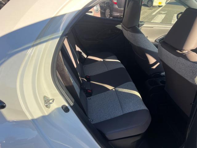 ヤリス ハイブリッドZ 1.5 ハイブリッド Z E-Four 4WD (ホワイトパールクリスタルシャイン) 前後ドライブレコーダー ナビ連動ETC アラウンドビューモニターシートヒーター(19枚目)