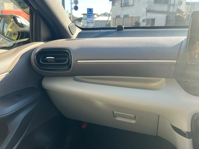 ヤリス ハイブリッドZ 1.5 ハイブリッド Z E-Four 4WD (ホワイトパールクリスタルシャイン) 前後ドライブレコーダー ナビ連動ETC アラウンドビューモニターシートヒーター(38枚目)