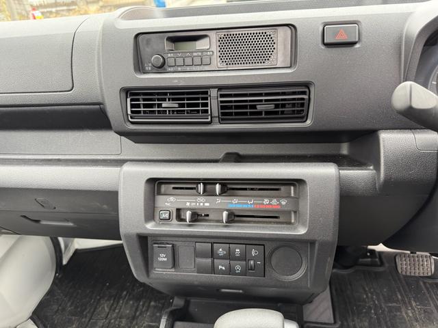 ハイゼットトラック スタンダード　走行１０００キロ代　ＥＴＣ付き　衝突回避支援装置付き（10枚目）
