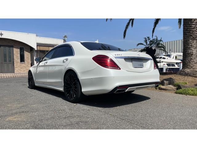 Ｓクラス Ｓ５５０ロング　Ｓ５５０ロング　ＡＭＧライン　ナビ　パノラミックルーフ　　エアロ　ＩＳＴＯＰ　パッケージ　ショーファーパッケージ：記録簿　取説　整備手帳、スペアーキー：Ｃａｒｌｓｓｏｎ２１インチＡＷ　　パドルシフト（77枚目）