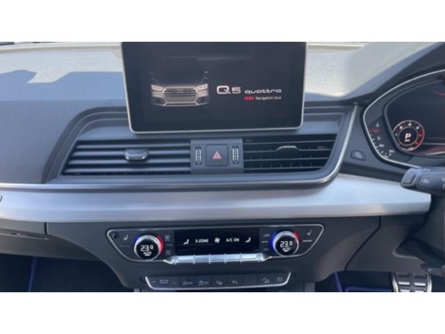 Ｑ５ ４０ＴＤＩクワトロ　スポーツ　ＴＤＩ　クワトロ　スポーツ　Ｓラインパッケージ　ナビ　ＩＳＴＯＰ　４ＷＤ（4枚目）