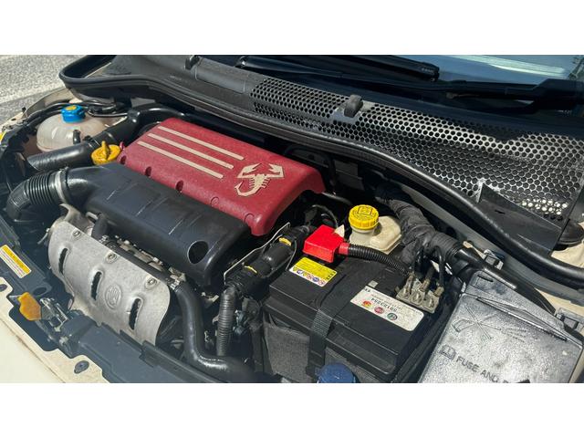 ５００ 　アバルト５９５エアロ電動オープン！！ＨシフトツキＡＴモードツキ５速シーケンシャルトランスミッション（スポーツスイッチツキ）（27枚目）