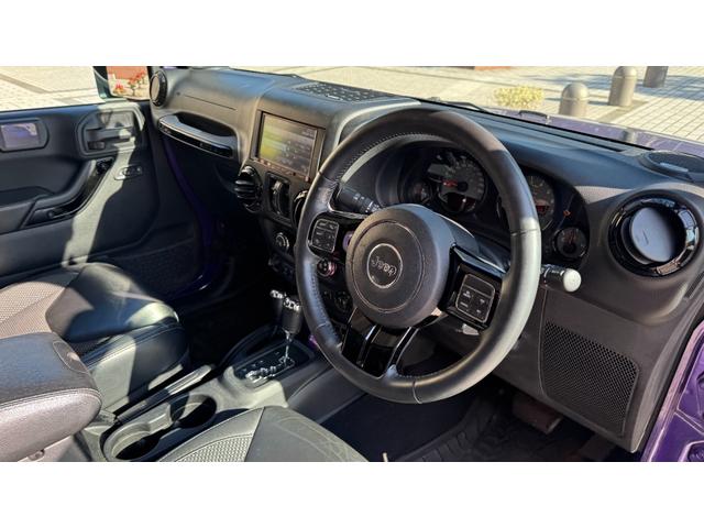 ジープ・ラングラーアンリミテッド バックカントリーエディション 日本限定100台 アンリミテッド バックカントリーエディション ハードトップ 4WD 電子制御5速FAT(19枚目)