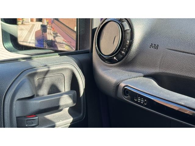 ジープ・ラングラーアンリミテッド バックカントリーエディション 日本限定100台 アンリミテッド バックカントリーエディション ハードトップ 4WD 電子制御5速FAT(28枚目)