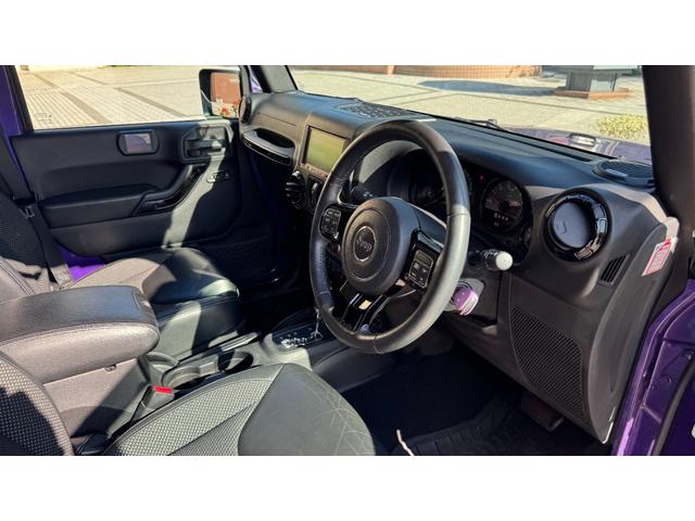 ジープ・ラングラーアンリミテッド バックカントリーエディション 日本限定100台 アンリミテッド バックカントリーエディション ハードトップ 4WD 電子制御5速FAT(37枚目)