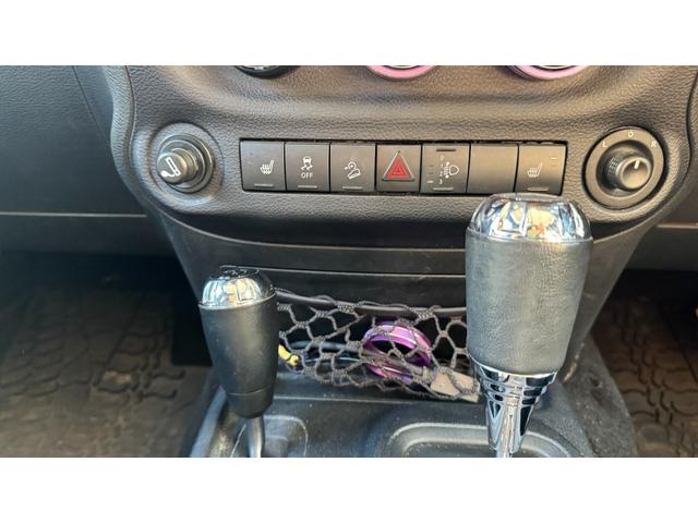 ジープ・ラングラーアンリミテッド バックカントリーエディション 日本限定100台 アンリミテッド バックカントリーエディション ハードトップ 4WD 電子制御5速FAT(49枚目)