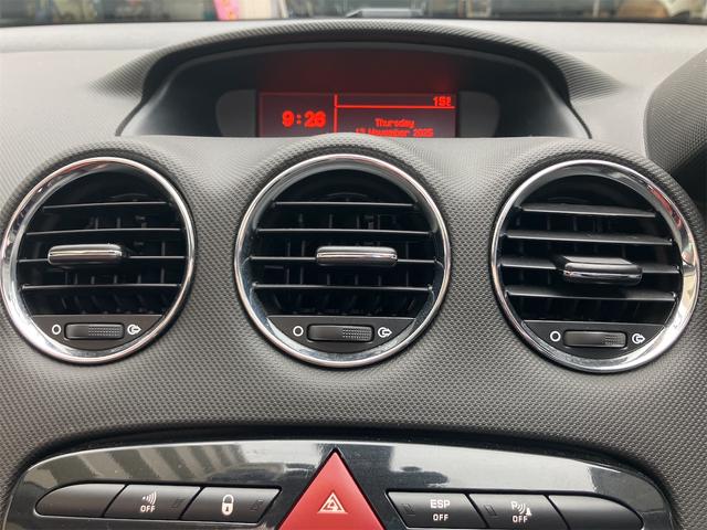 308 CC グリフ インテグラルレザー オープンカー ドライブレコーダー ETC TV クリアランスソナー オートクルーズコントロール HID AT キーレスエントリー 電動格納ミラー シートヒーター アルミホイール 盗難防止システム(23枚目)