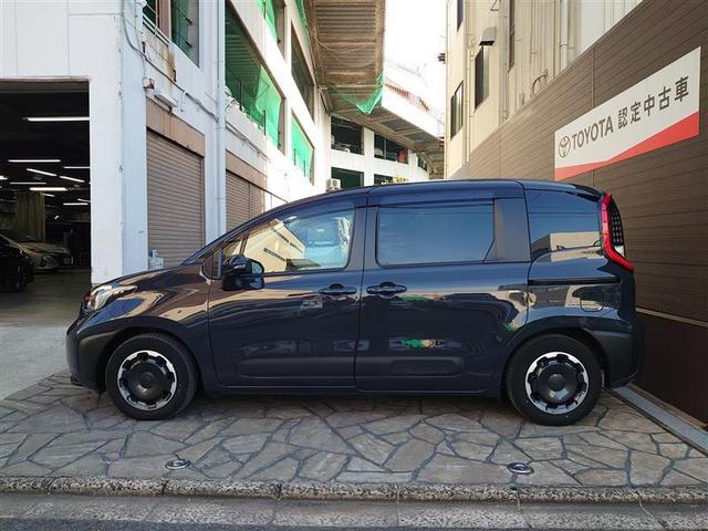 シエンタ ハイブリッドＺ　ＴＳＳ　ワンオーナ　エアバック　キーレスエントリー　イモビライザー　バックモニター　ＬＥＤヘッドライト　ＥＴＣ車載器　横滑り防止　スマートキー　オートエアコン　サイドエアバッグ　ＷＳＲＳ　３列シート（4枚目）