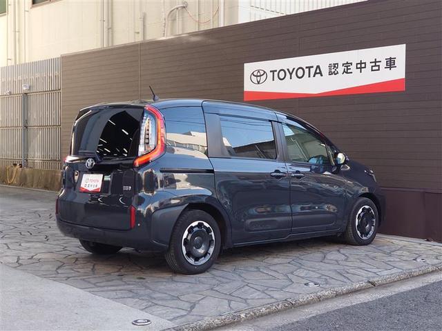 シエンタ ハイブリッドＺ　ＴＳＳ　ワンオーナ　エアバック　キーレスエントリー　イモビライザー　バックモニター　ＬＥＤヘッドライト　ＥＴＣ車載器　横滑り防止　スマートキー　オートエアコン　サイドエアバッグ　ＷＳＲＳ　３列シート（5枚目）