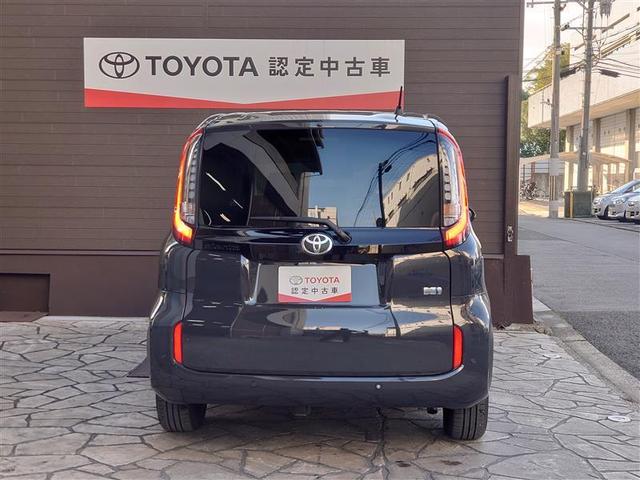 シエンタ ハイブリッドＺ　ＴＳＳ　ワンオーナ　エアバック　キーレスエントリー　イモビライザー　バックモニター　ＬＥＤヘッドライト　ＥＴＣ車載器　横滑り防止　スマートキー　オートエアコン　サイドエアバッグ　ＷＳＲＳ　３列シート（6枚目）