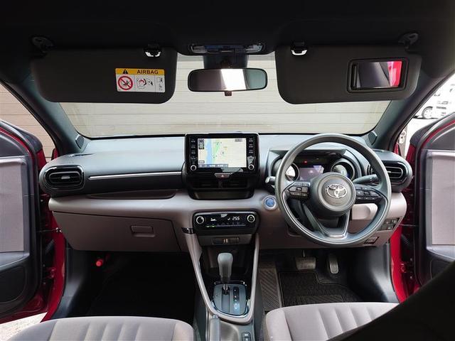 ヤリス ハイブリッドＧ　ＬＥＤライト　Ｉストップ　サイドエアバッグ　スマートキ　ナビ　Ｂモニター　ドライブレコーダー　ＥＴＣ車載器　横滑り防止装置　クルコン　セキュリティアラーム　メディアプレイヤー接続　パワステ　キーフリー（8枚目）