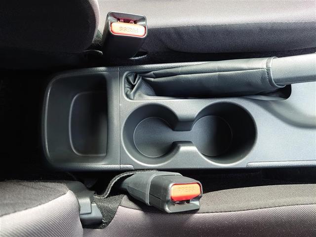 ヤリス ハイブリッドＧ　ＬＥＤライト　Ｉストップ　サイドエアバッグ　スマートキ　ナビ　Ｂモニター　ドライブレコーダー　ＥＴＣ車載器　横滑り防止装置　クルコン　セキュリティアラーム　メディアプレイヤー接続　パワステ　キーフリー（15枚目）