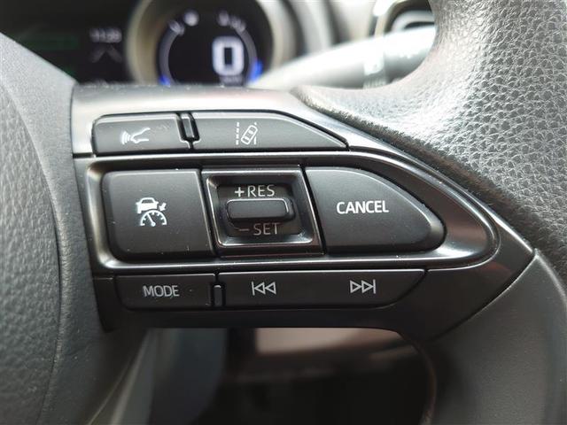 ヤリス ハイブリッドＧ　ＬＥＤライト　Ｉストップ　サイドエアバッグ　スマートキ　ナビ　Ｂモニター　ドライブレコーダー　ＥＴＣ車載器　横滑り防止装置　クルコン　セキュリティアラーム　メディアプレイヤー接続　パワステ　キーフリー（20枚目）