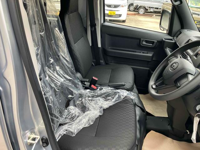 ハイゼットカーゴ DX 軽バン CVT 衝突被害軽減システム クリアランスソナー 両側スライドドア キーレスエントリー アイドリングストップ ESC 運転席エアバッグ(21枚目)