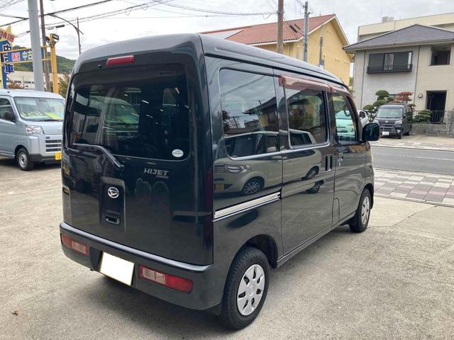 ハイゼットカーゴ クルーズ　軽バン　ＭＴ　両側スライドドア　エアコン　パワーウィンドウ　運転席エアバッグ　助手席エアバッグ　ＣＤ（5枚目）