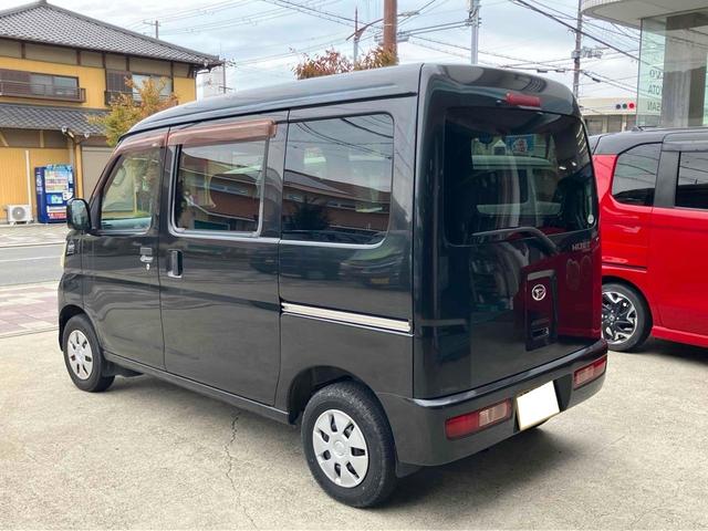 ハイゼットカーゴ クルーズ　軽バン　ＭＴ　両側スライドドア　エアコン　パワーウィンドウ　運転席エアバッグ　助手席エアバッグ　ＣＤ（7枚目）