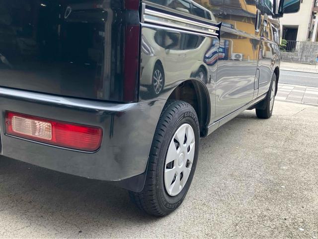 ハイゼットカーゴ クルーズ　軽バン　ＭＴ　両側スライドドア　エアコン　パワーウィンドウ　運転席エアバッグ　助手席エアバッグ　ＣＤ（9枚目）