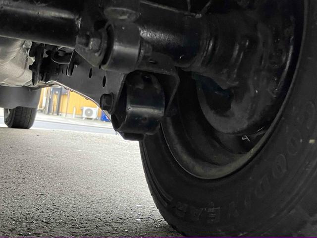 ハイゼットカーゴ クルーズ　軽バン　ＭＴ　両側スライドドア　エアコン　パワーウィンドウ　運転席エアバッグ　助手席エアバッグ　ＣＤ（25枚目）