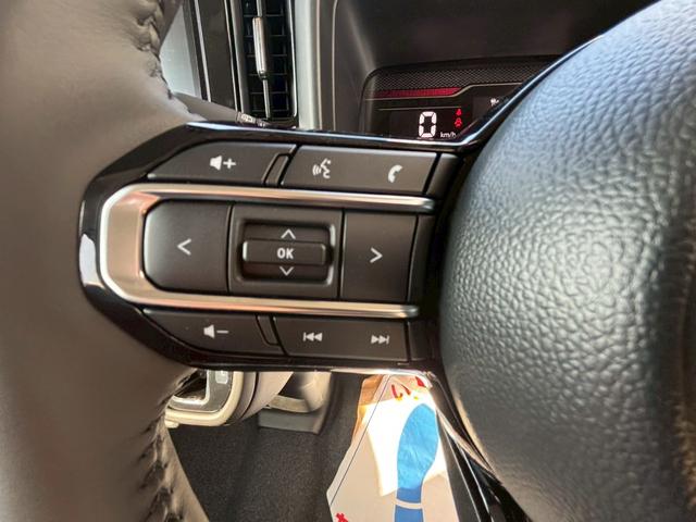 スペーシアカスタム ハイブリッドXS 純正9インチナビ 全方位カメラ ETC スズキコネクト通信機 電動パーキング アダプティブクルーズコントロール 両側パワースライドドア ハンドルヒーター シートヒーター リモコンキー2個(11枚目)