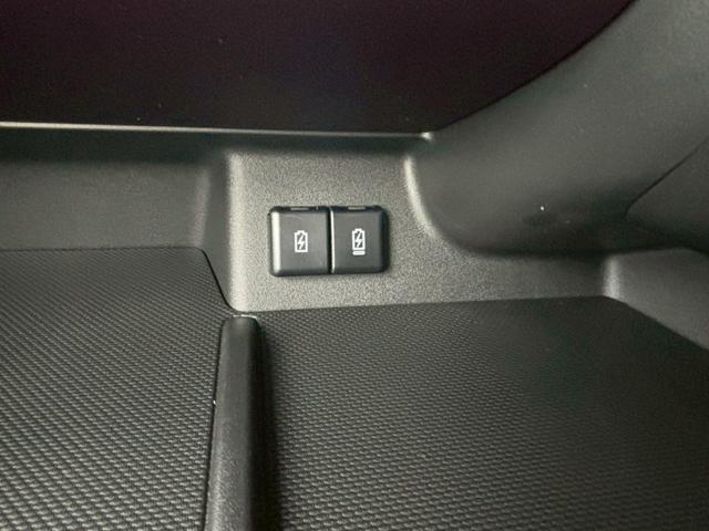 スペーシアカスタム ハイブリッドXS 純正9インチナビ 全方位カメラ ETC スズキコネクト通信機 電動パーキング アダプティブクルーズコントロール ハンドルヒーター シートヒーター 両側パワースライドドア リモコンキー2個(18枚目)