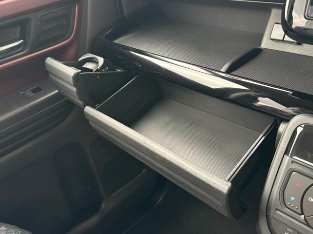 スペーシアカスタム ハイブリッドXS 純正9インチナビ 全方位カメラ ETC スズキコネクト通信機 電動パーキング アダプティブクルーズコントロール ハンドルヒーター シートヒーター 両側パワースライドドア リモコンキー2個(19枚目)