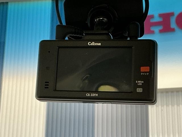 N-BOXカスタム GターボSSブラックスタイルパッケージ ホンダ認定中古車 社外ドラレコ 両側電動 カーテンエアバック 整備記録簿 ナビTV バックモニター 地デジTV 前席シートヒーター 盗難防止システム 横滑り防止 ワンオーナー DVD キーレス ターボ(6枚目)