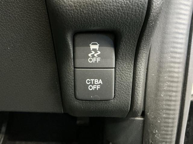 N-BOXカスタム GターボSSブラックスタイルパッケージ ホンダ認定中古車 社外ドラレコ 両側電動 カーテンエアバック 整備記録簿 ナビTV バックモニター 地デジTV 前席シートヒーター 盗難防止システム 横滑り防止 ワンオーナー DVD キーレス ターボ(12枚目)