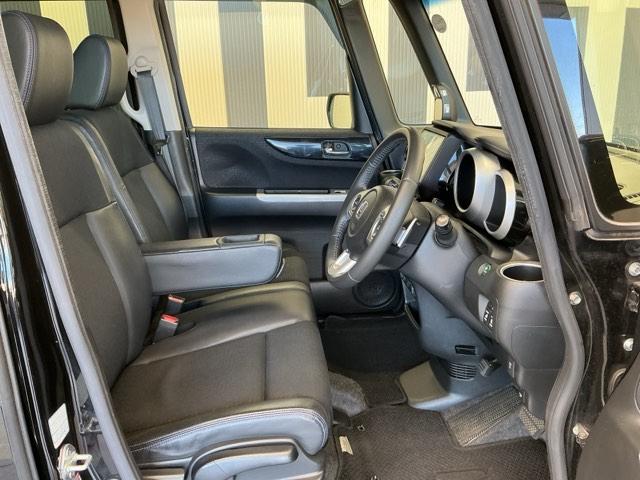 N-BOXカスタム GターボSSブラックスタイルパッケージ ホンダ認定中古車 社外ドラレコ 両側電動 カーテンエアバック 整備記録簿 ナビTV バックモニター 地デジTV 前席シートヒーター 盗難防止システム 横滑り防止 ワンオーナー DVD キーレス ターボ(15枚目)