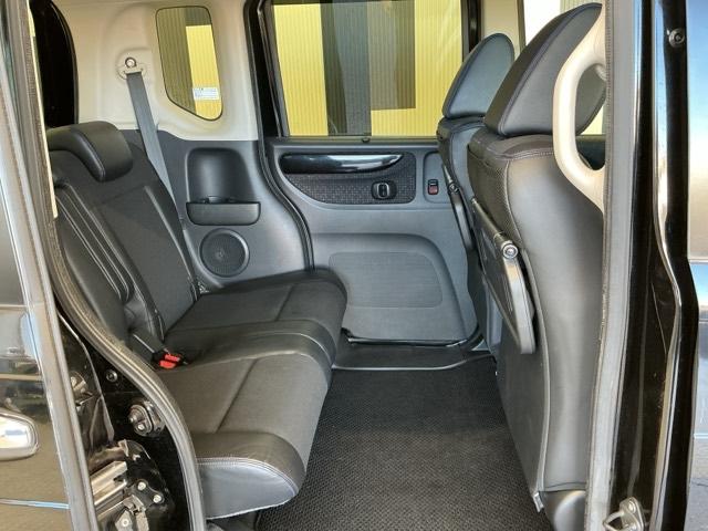 N-BOXカスタム GターボSSブラックスタイルパッケージ ホンダ認定中古車 社外ドラレコ 両側電動 カーテンエアバック 整備記録簿 ナビTV バックモニター 地デジTV 前席シートヒーター 盗難防止システム 横滑り防止 ワンオーナー DVD キーレス ターボ(16枚目)