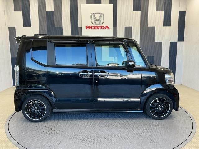 N-BOXカスタム GターボSSブラックスタイルパッケージ ホンダ認定中古車 社外ドラレコ 両側電動 カーテンエアバック 整備記録簿 ナビTV バックモニター 地デジTV 前席シートヒーター 盗難防止システム 横滑り防止 ワンオーナー DVD キーレス ターボ(26枚目)