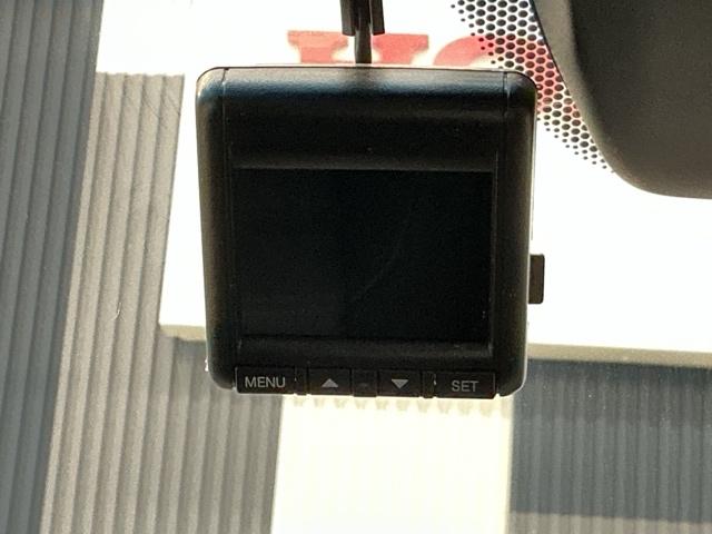 ＣＲ－Ｖハイブリッド ＥＸ　ホンダ認定中古車　純正ドラレコ前　ＥＴＣ　ワンオ－ナ－　オートライト　ドライブレコーダー　ＬＥＤ　衝突被害軽減システム　スマキー　イモビライザー　電動シ－ト　フルセグＴＶ　アイドリングストップ　Ｂカメ（6枚目）