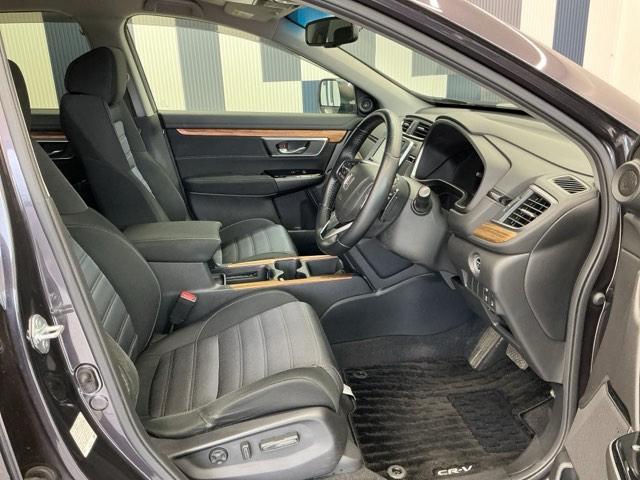 ＣＲ－Ｖハイブリッド ＥＸ　ホンダ認定中古車　純正ドラレコ前　ＥＴＣ　ワンオ－ナ－　オートライト　ドライブレコーダー　ＬＥＤ　衝突被害軽減システム　スマキー　イモビライザー　電動シ－ト　フルセグＴＶ　アイドリングストップ　Ｂカメ（16枚目）