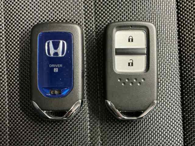 ＣＲ－Ｖハイブリッド ＥＸ　ホンダ認定中古車　純正ドラレコ前　ＥＴＣ　ワンオ－ナ－　オートライト　ドライブレコーダー　ＬＥＤ　衝突被害軽減システム　スマキー　イモビライザー　電動シ－ト　フルセグＴＶ　アイドリングストップ　Ｂカメ（19枚目）