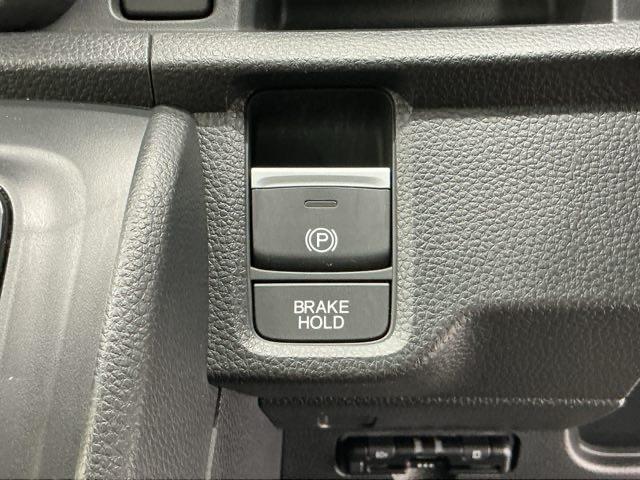 �킸���ȗ͂ŊȒP�ɑ���o����d���p�[�L���O�u���[�L�A�M���҂���a�؎��Ȃǃu���[�L�𓥂ݑ�����ꍇ�ɔ�ׂđ����̔�J���y�������I�[�g�u���[�L�z�[���h�t���ł��I