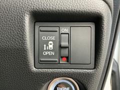 ������Ǥ���ߤ�ڡ���ξ¦���饤�ɻ��ͤ���¦��ư���饤�ɥɥ��Ǥ��� 2