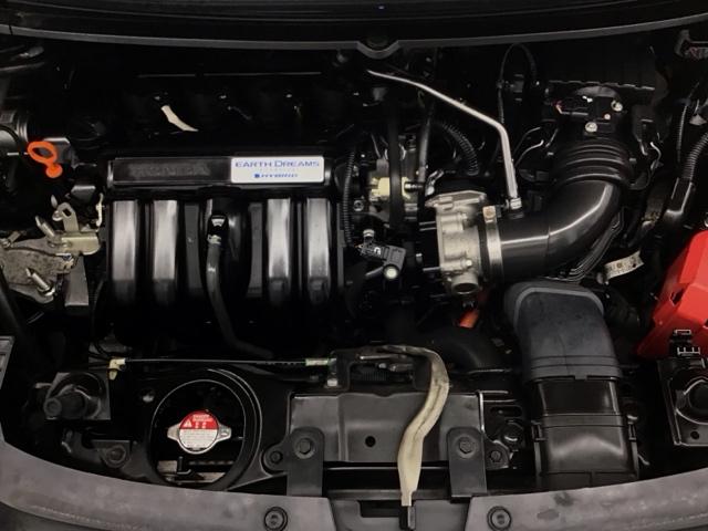 フリードハイブリッド ハイブリッド・ＥＸ　ホンダ認定中古車　両側電動　ＬＥＤライト　１オナ　地デジフルセグＴＶ　シ－トヒ－タ－　整備記録簿　リヤカメラ　フルオートエアコン　ＡＢＳ　ＤＶＤ再生可　ウォークスルー　サイドエアバッグ　キーフリー（18枚目）