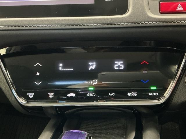 ヴェゼル ハイブリッドX ホンダ認定中古車 純正ナビ LEDライト リヤカメラ ETC付き Aクルーズ セキュリティアラーム VSA アイドリングSTOP 整備記録簿 ナビTV スマートキ サイドエアバッグ DVD再生機能(12枚目)