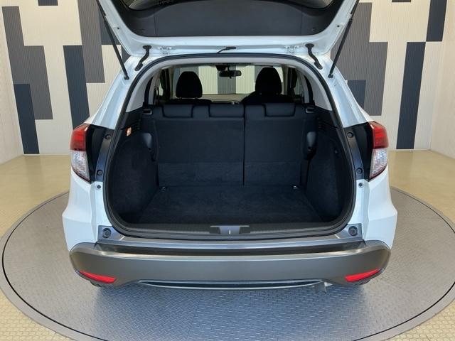 ヴェゼル ハイブリッドX ホンダ認定中古車 純正ナビ LEDライト リヤカメラ ETC付き Aクルーズ セキュリティアラーム VSA アイドリングSTOP 整備記録簿 ナビTV スマートキ サイドエアバッグ DVD再生機能(19枚目)