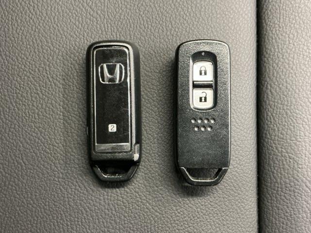 スマートキーです！ドアの施錠・解錠・エンジンの始動がスムーズで大変便利です！