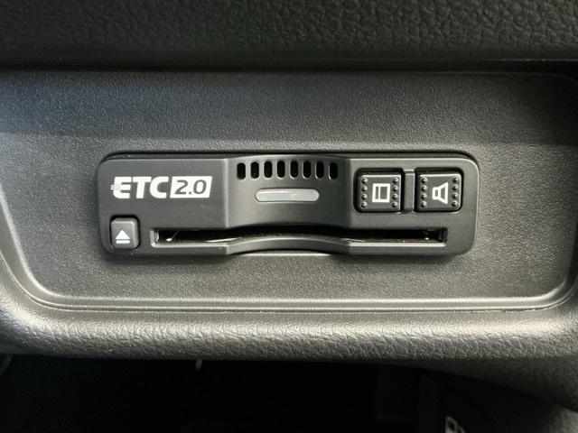 オデッセイ アブソルート・ＥＸ　ホンダ認定中古車　純正ドラレコ前後　パーキングサポート　整備記録簿　シ－トヒ－タ－　バックモニター　ＷＡＣ　フロントカメラ　スマ－トキ－　セキュリティーアラーム　３列シート　ＤＶＤ再生　サイドカメラ（9枚目）