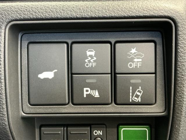 オデッセイ アブソルート・ＥＸ　ホンダ認定中古車　純正ドラレコ前後　パーキングサポート　整備記録簿　シ－トヒ－タ－　バックモニター　ＷＡＣ　フロントカメラ　スマ－トキ－　セキュリティーアラーム　３列シート　ＤＶＤ再生　サイドカメラ（10枚目）