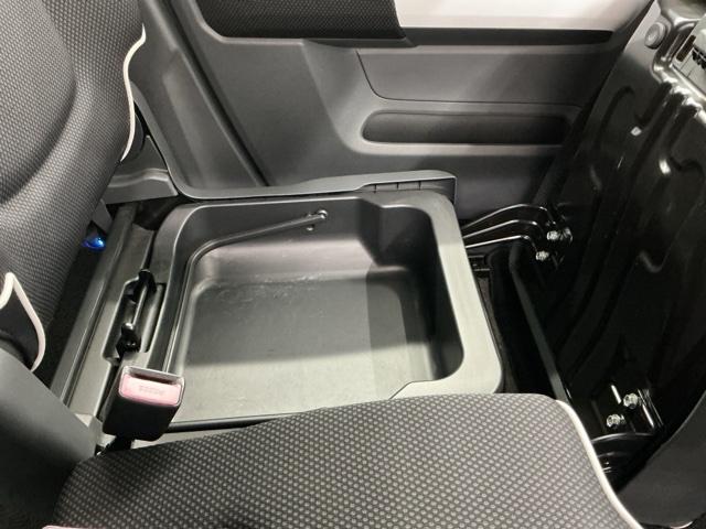 ハスラー Ｇ　４ＷＤ　ワンオーナー　シートヒーター　セキュリティー　アイドリング　スマキー　ＶＳＣ　ＥＴＣ車載器　キーレスエントリーシステム　パワーウィンドウ　Ｗエアバック　パワーステアリング　エアコン　ＵＳＢ接続（13枚目）