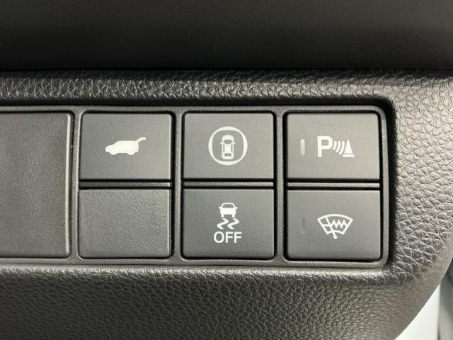 ヴェゼル e:HEVZ ホンダ認定中古車 4WD 全周囲カメラ 盗難防止装置 1オーナー Rカメラ フルセグテレビ スマ-トキ- ETC車載器 アクティブクルーズ Pセンサー サイドエアバッグ ナビTV フルオートエアコン(10枚目)